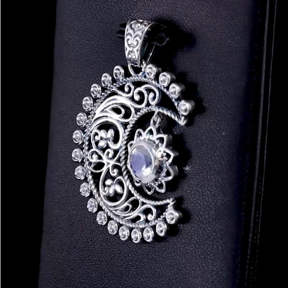 Moon Glow Moonstone Sun & Moon Sterling Silver Pendant .80ctw - Picture 8 of 11